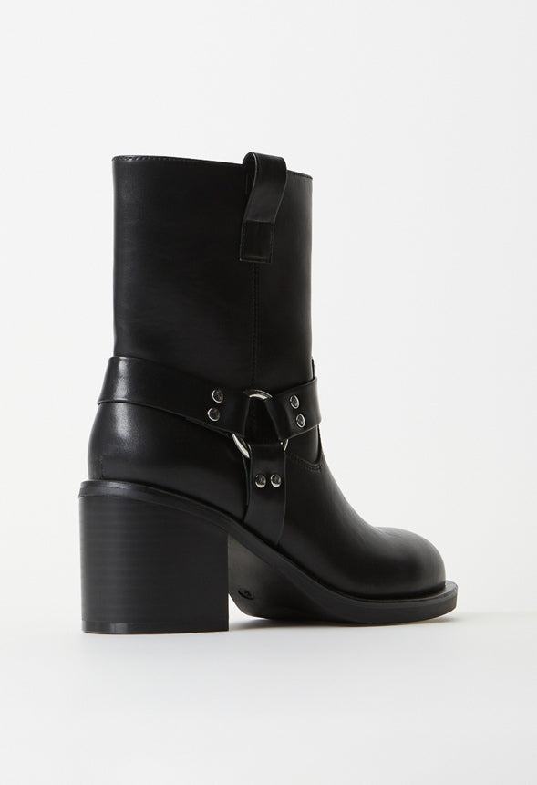 Millie Block Heeled Bootie Black