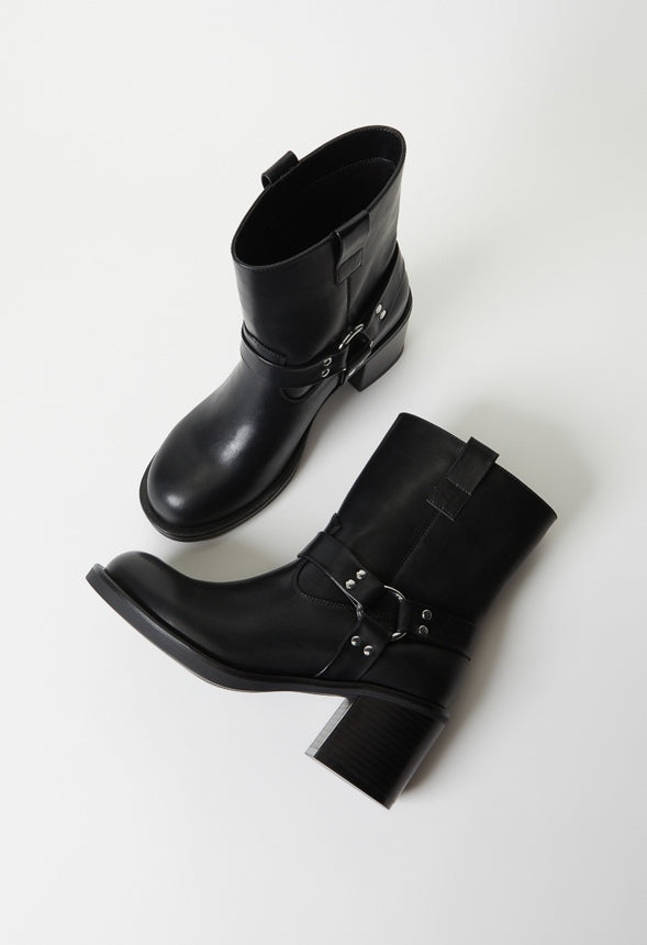Millie Block Heeled Bootie Black