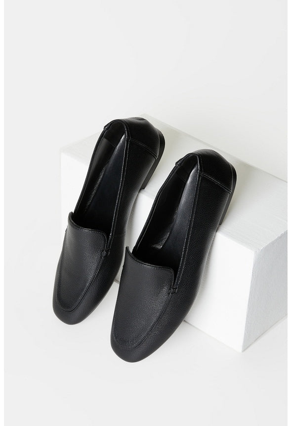Mandy Flat Loafer Black