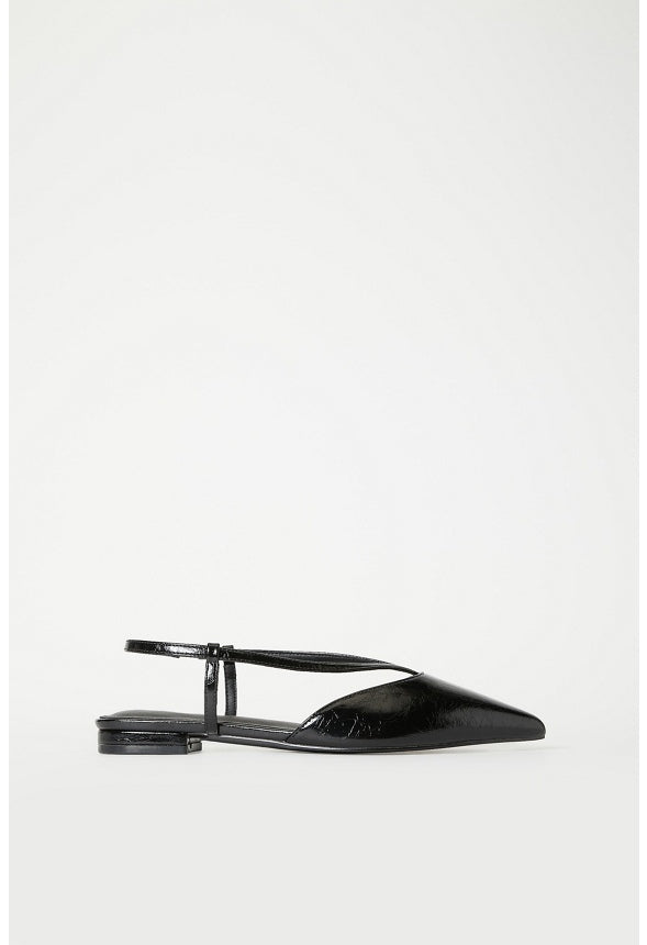 Adoria Pointed Toe Flat Black