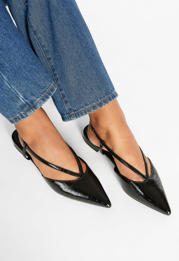Adoria Pointed Toe Flat Black
