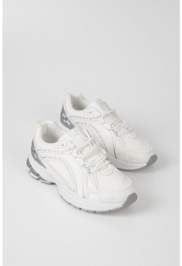 Alina Sneaker White