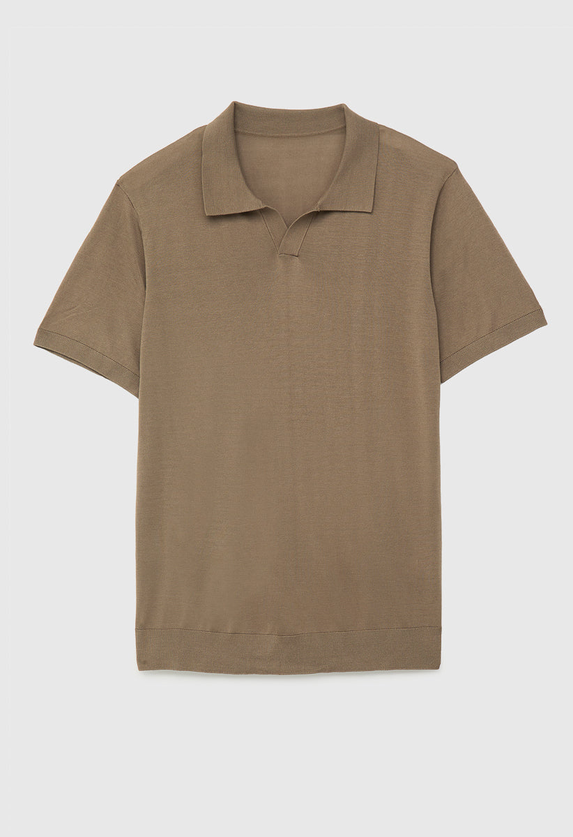 Herren-Polohemd aus Wollmischung mit kurzen Ärmeln, seidenweichem Strick.