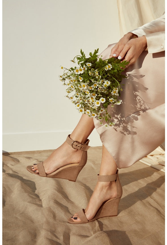 Bonnie Buckle Wedge Taupe